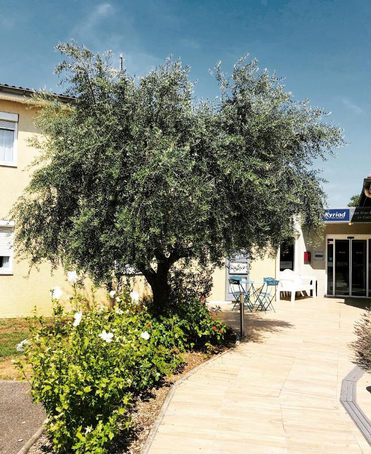 Kyriad Lyon Est - Eurexpo Le Hotel 3*